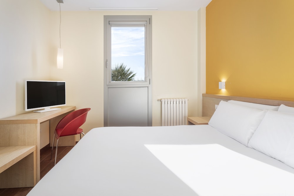 280 Hotel Formerly Premiere Classe Zaragoza 280 25/54