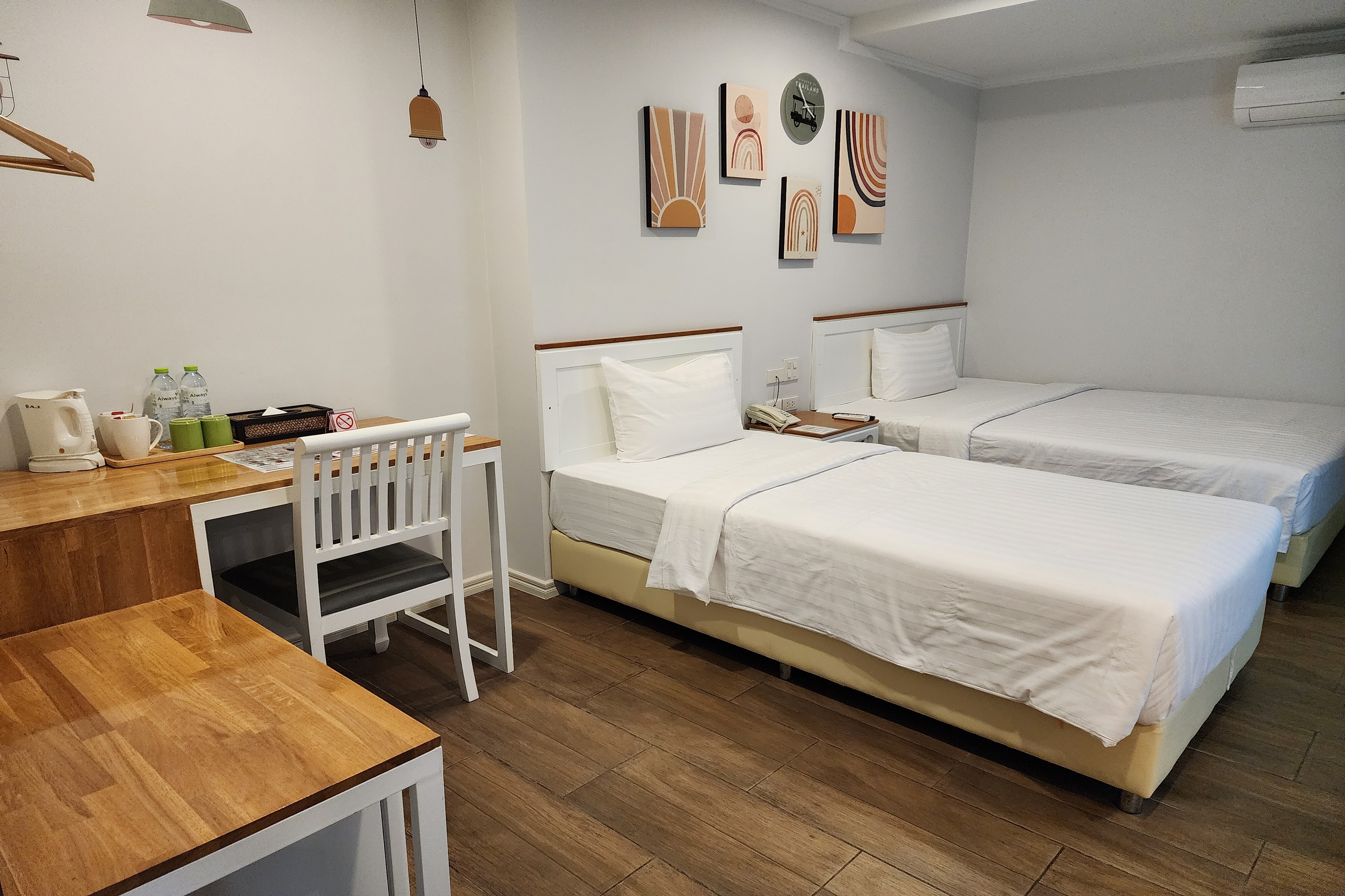J Place Hotel by ZUZU 20/50