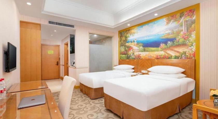 Vienna Hotel (Guangzhou Hanxi Changlong Park Branch) 26/51