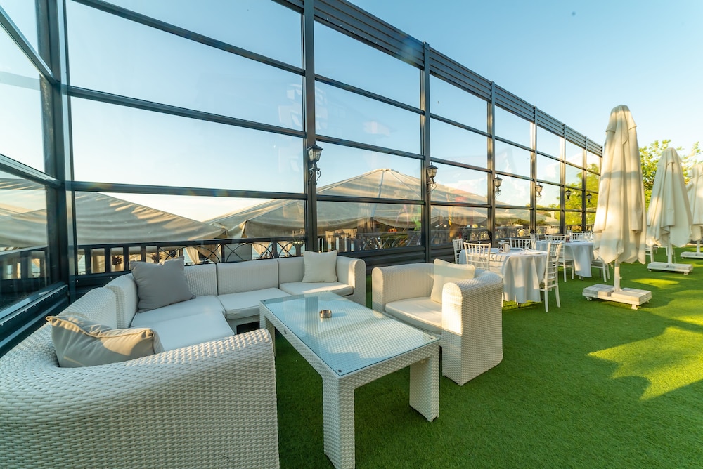 ATIK HOTEL 45/73