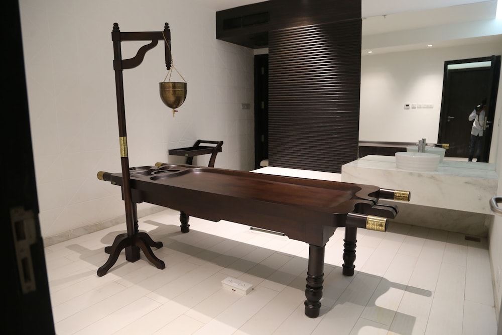 Wyndham Ahmedabad 9/50