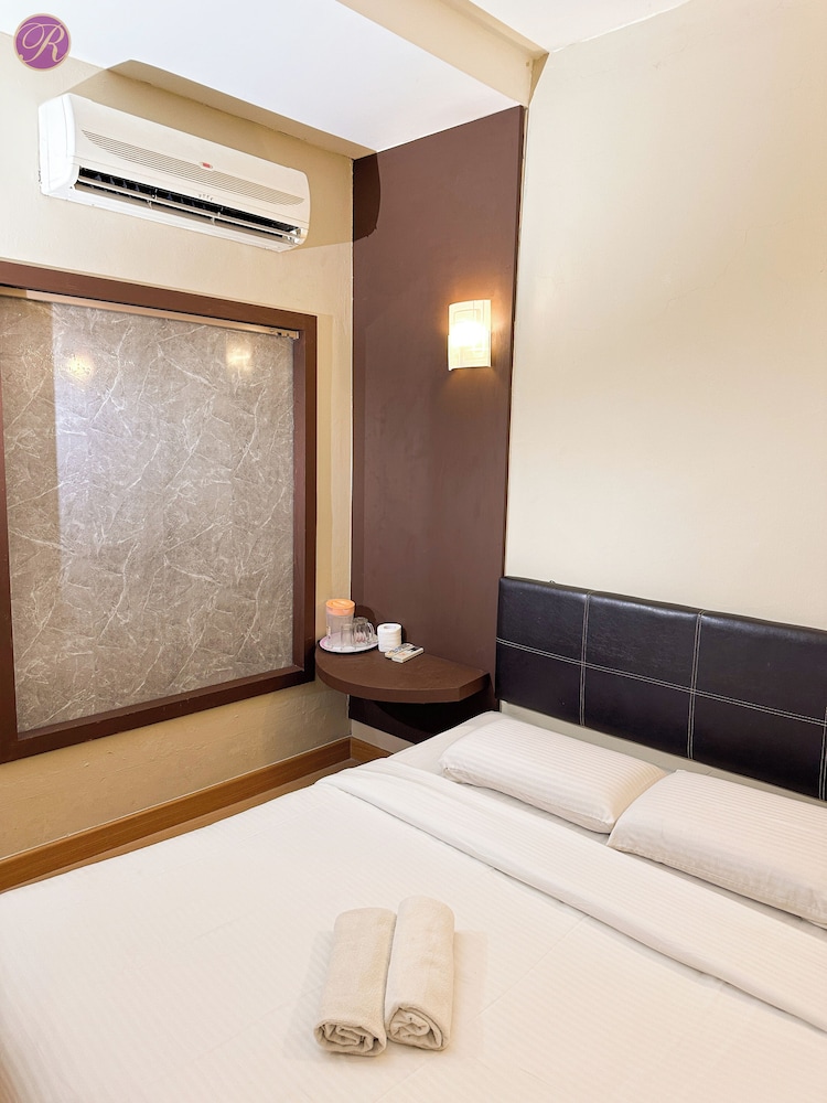 Remember Hotel Batu Pahat 32/47