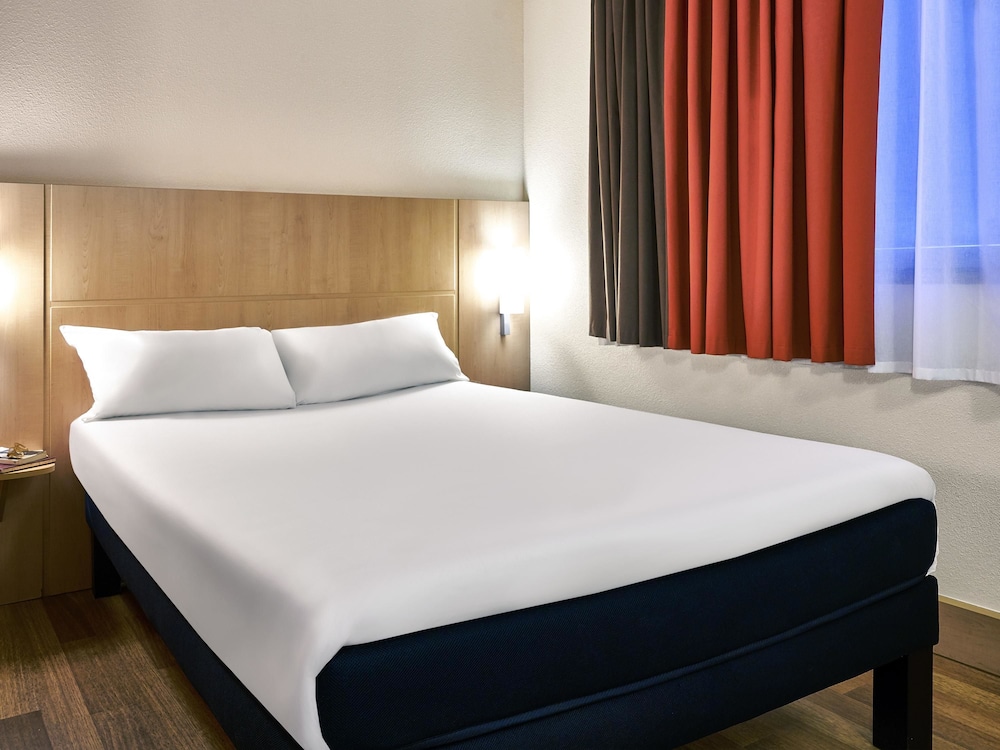Ibis Barcelona Centro Sagrada Familia 16/70