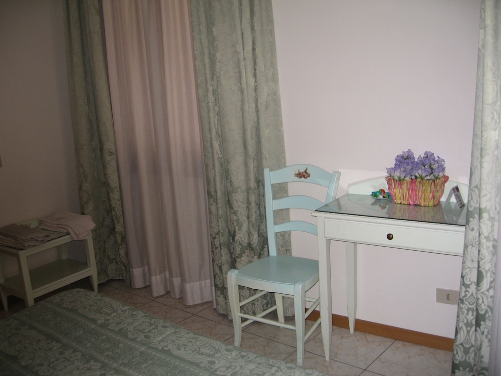 Hotel Adua 28/62