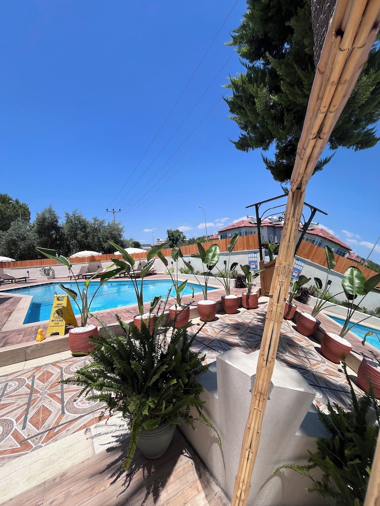 Nehir Apart Hotel 43/50