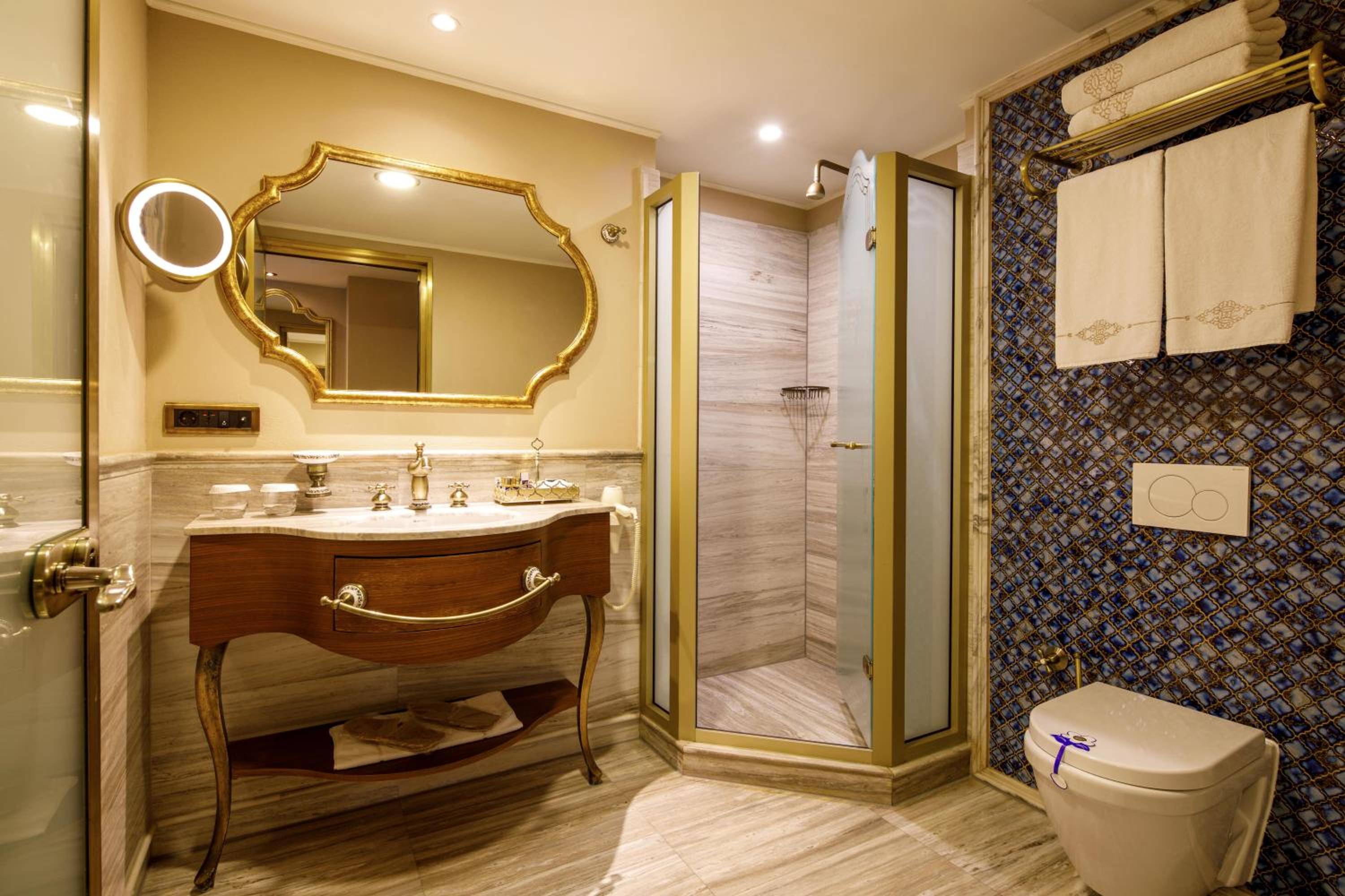 جناح غراند، Romance Istanbul Hotel 5/6