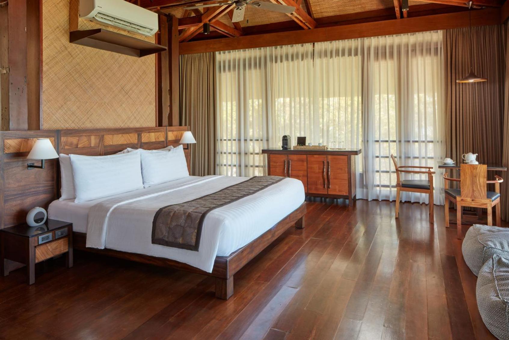 Room at Two Seasons Coron Island Resort, CORON
