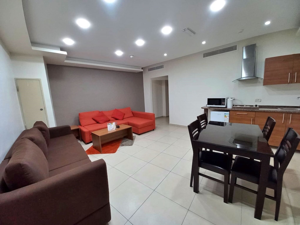 Lujain Hotel Suites 28/50