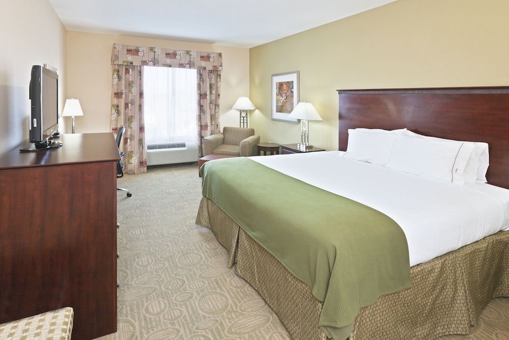 Holiday Inn Express Suites Brownfield 20/54
