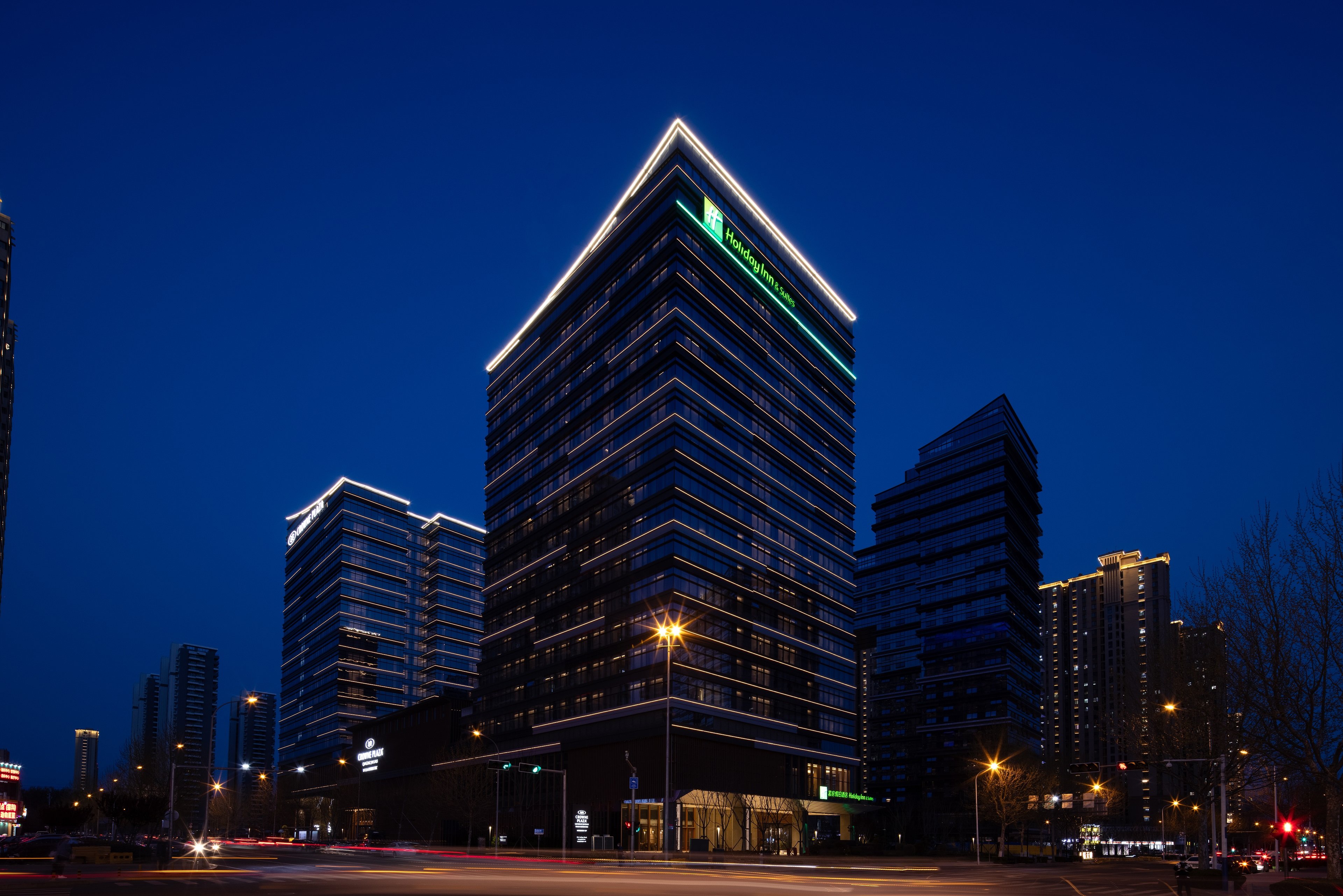 Holiday Inn and Suites Qingdao Jinshui 6/80