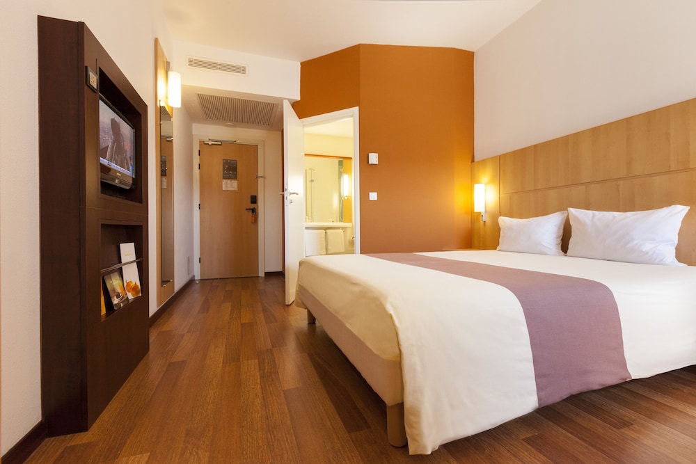 Ibis Tunis 25/70