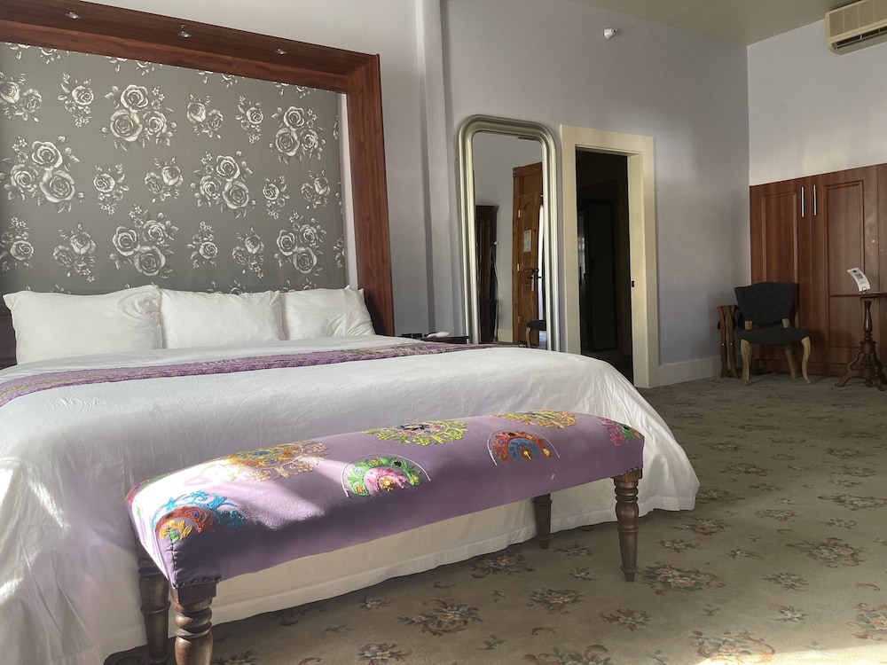 Hotel Sutter 39/73