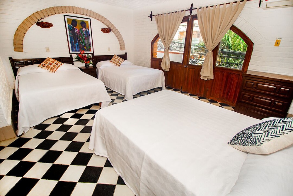 Hotel Hacienda de Vallarta Centro 15/50