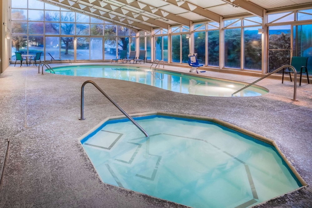 La Quinta Inn And Suites By Wyndham Nashville Franklin 32/46