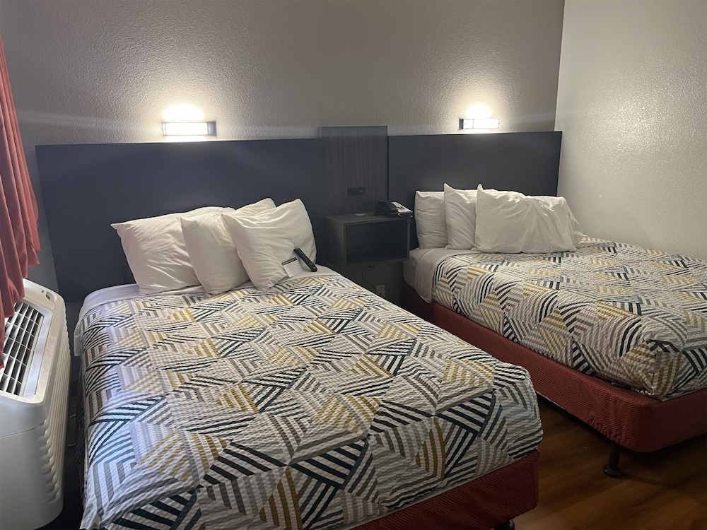 Motel6 Grants, NM 17/68