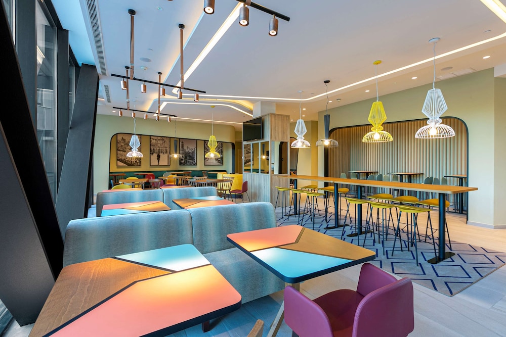 Hampton By Hilton Alcobendas 8/45
