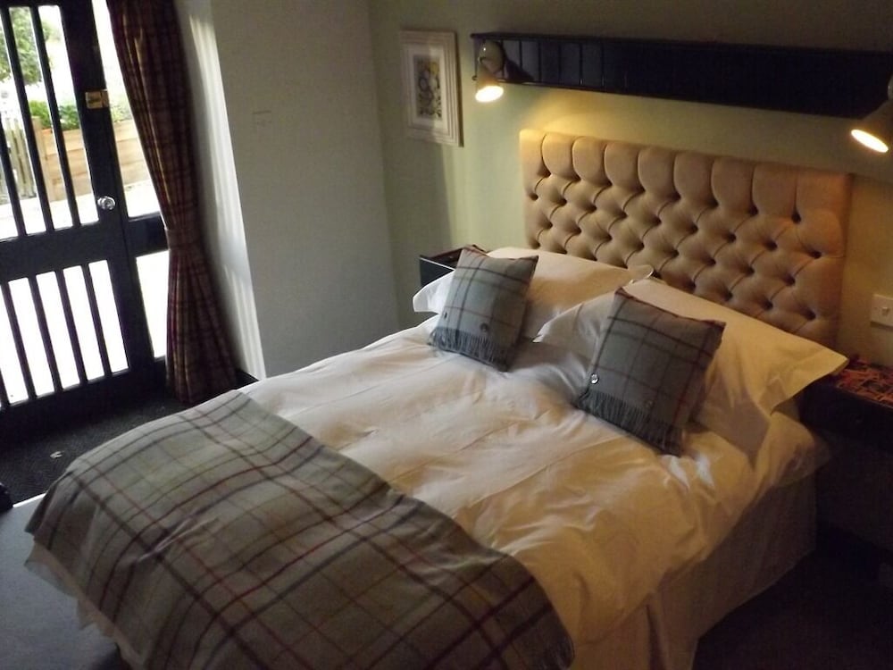 The White Horse Inn 15/62