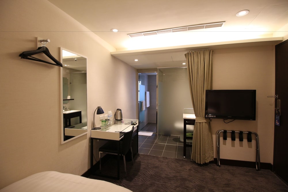 Hotel Puri Ximen Branch 52/65