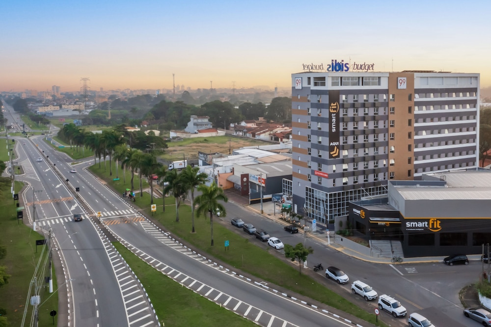ibis budget Pindamonhangaba 47/49