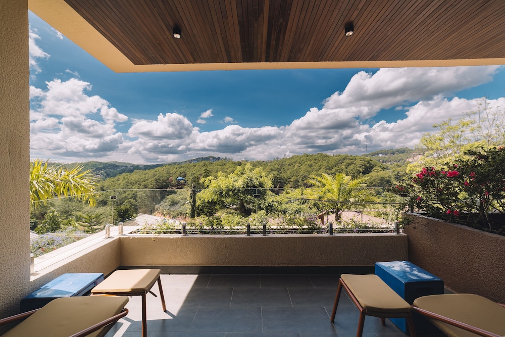 Zen Valley Dalat 57/68