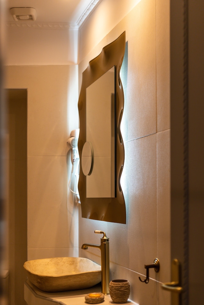 Pandrosos Divine Suites 45/47
