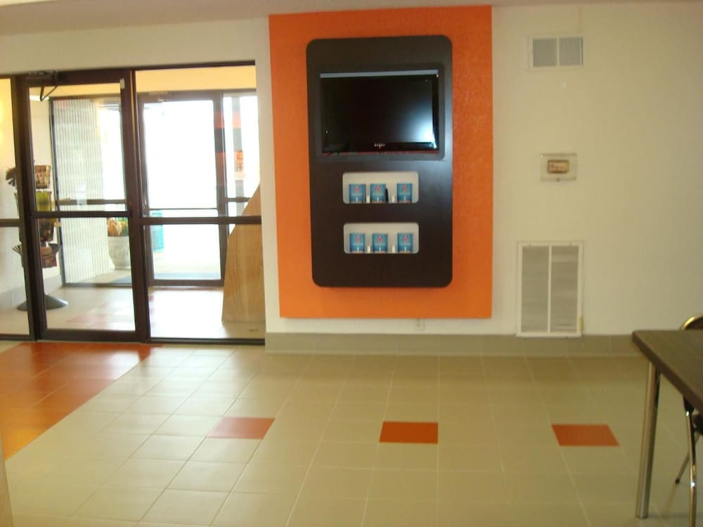 Motel6 Arkadelphia, AR 36/41