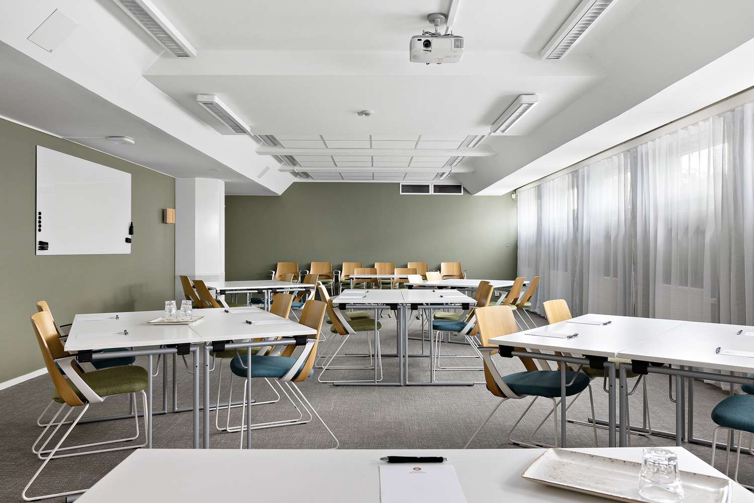 Hotel Falkoping, Sure Collection By Best Western 61/67