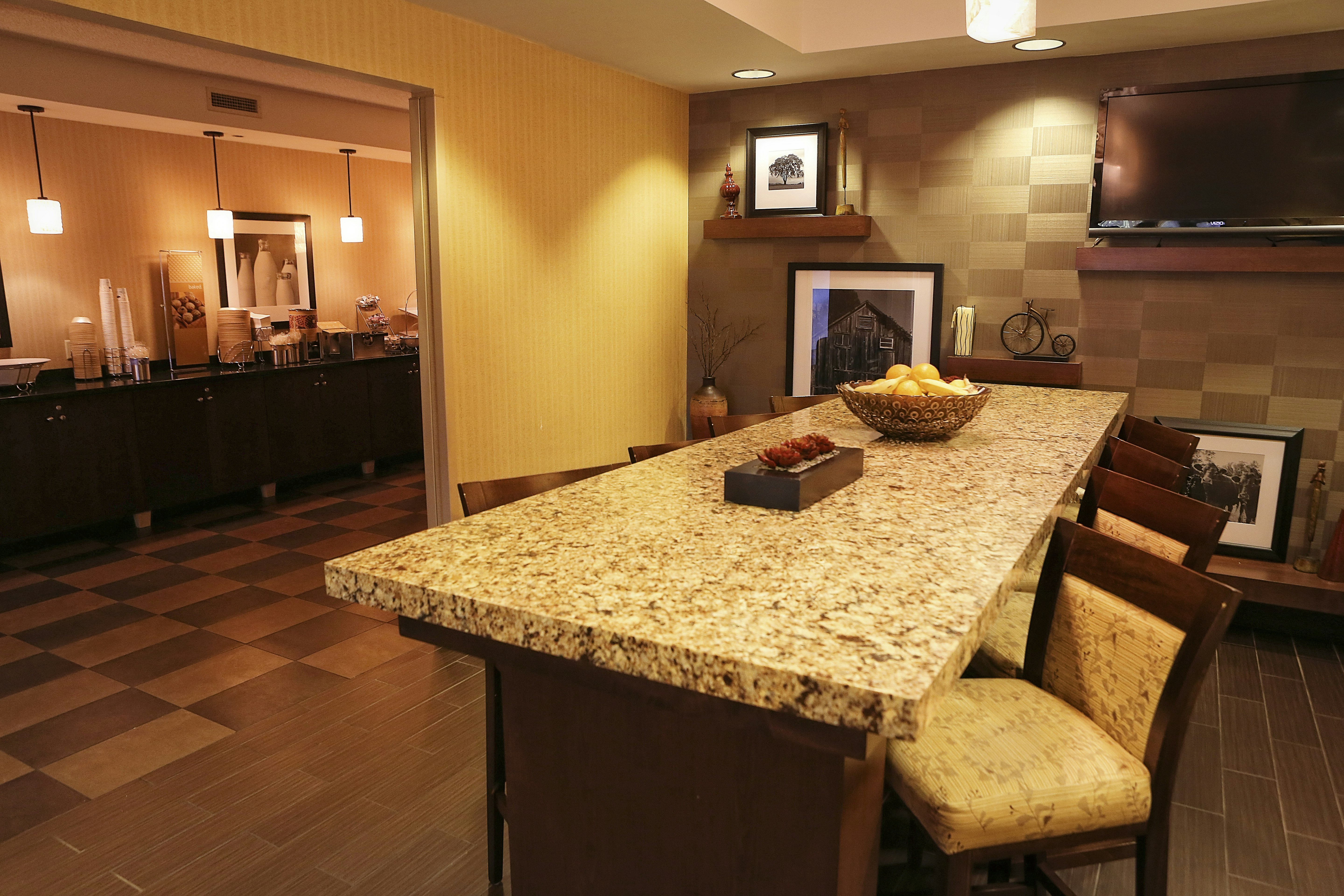 Hampton Inn Eau Claire 15/19