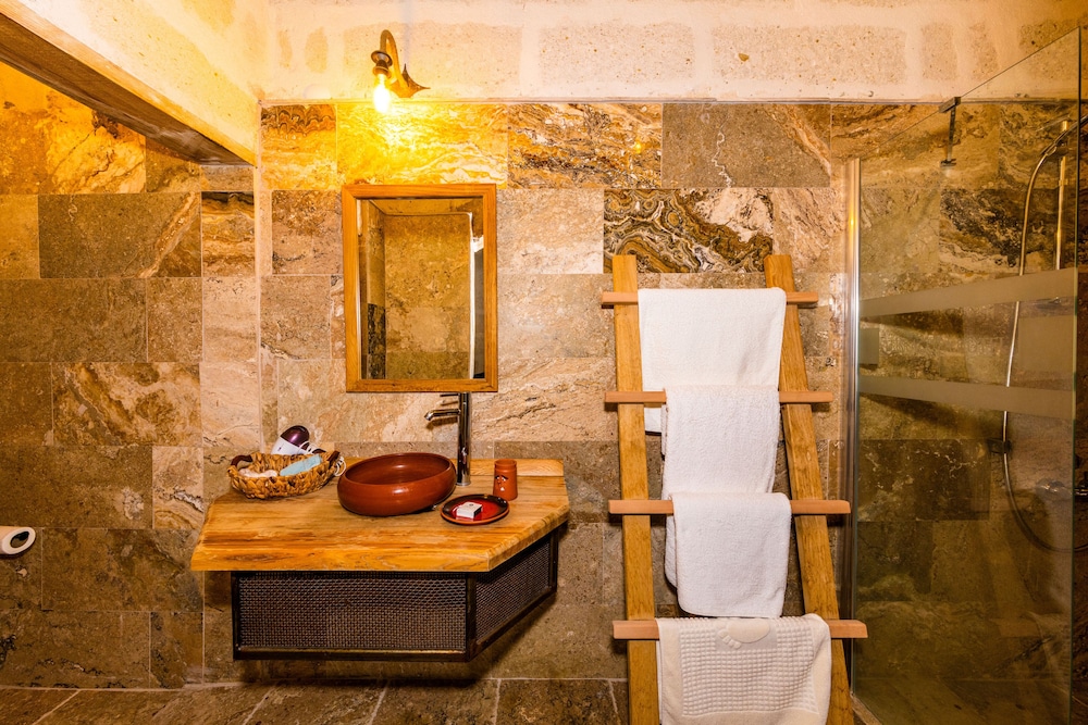 Terracota Hotel 7/50