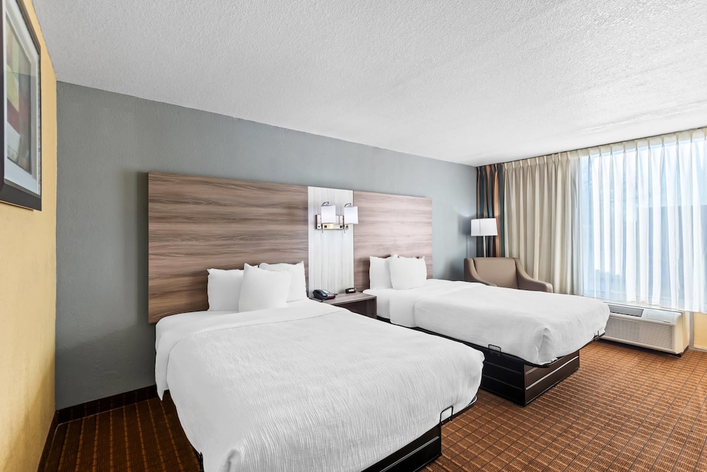 Quality Inn Fort Dodge 15/59