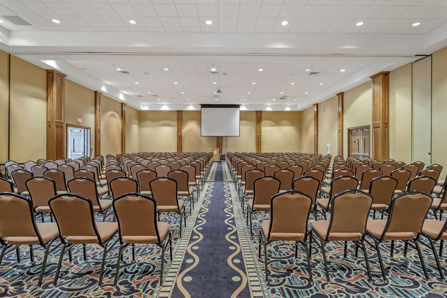 LeConte Hotel & Convention Center, an Ascend Collection Hotel 27/35