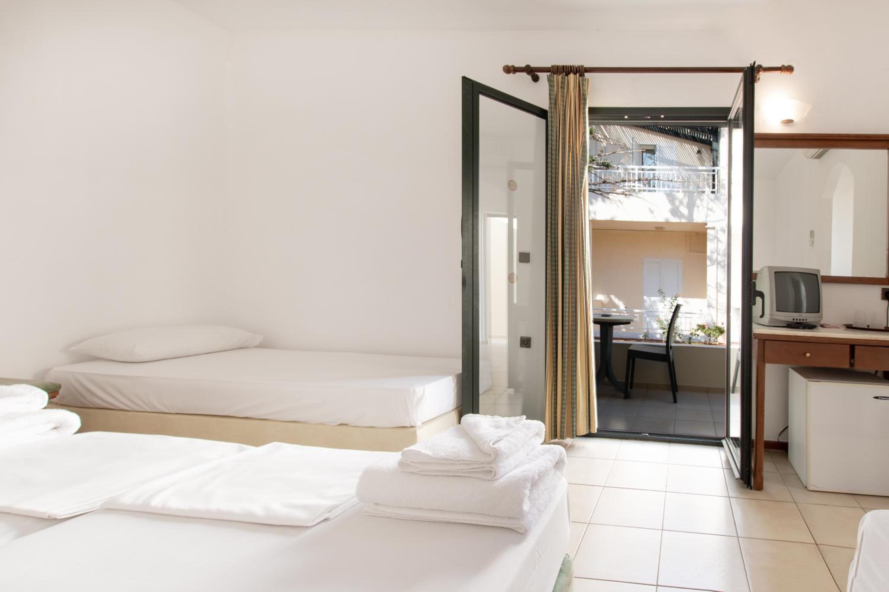 غرفة قياسية بسرير مزدوج، Anastasia Hotel by GHH 7/10