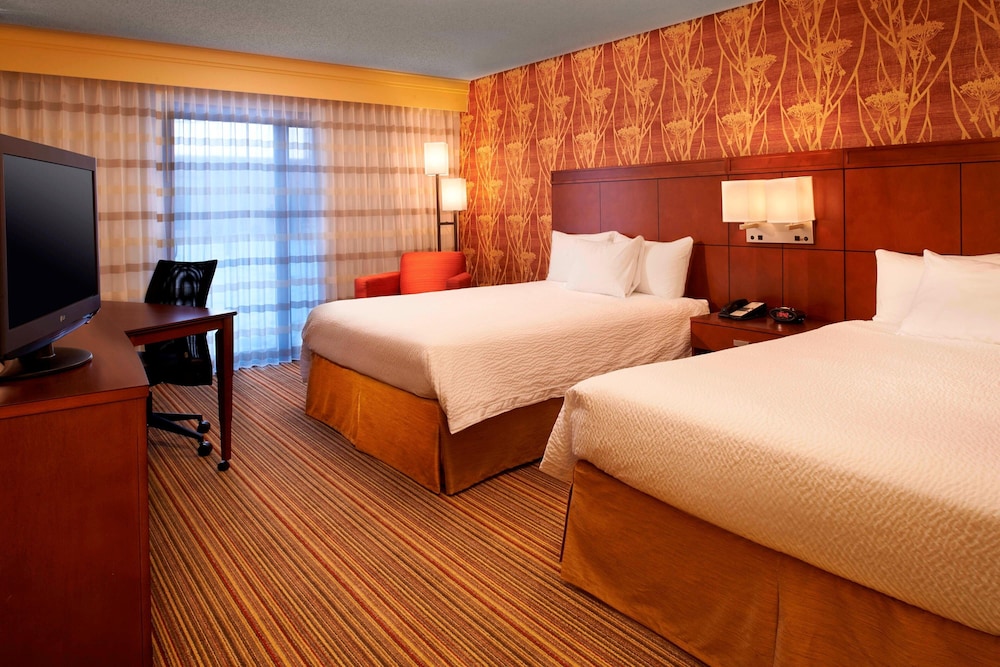 Courtyard by Marriott Des Moines West Clive 9/48