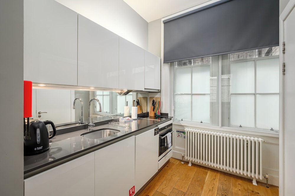 Destiny Scotland - St. Andrew Square Apartments 50/50