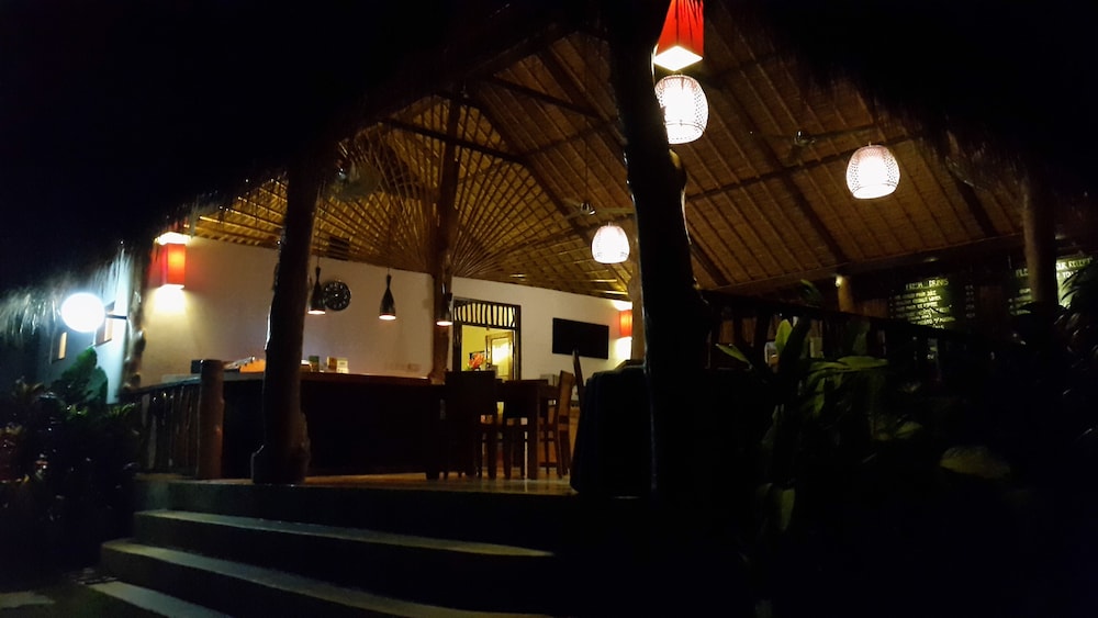 The Calmtree Bungalows 59/64
