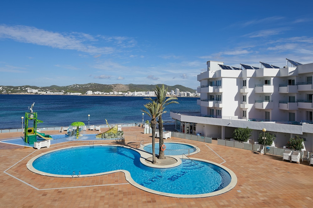 Playa Bella Beach Apartments 45/50