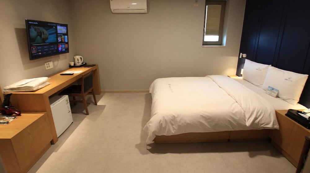 141 Mini Hotel 17/46