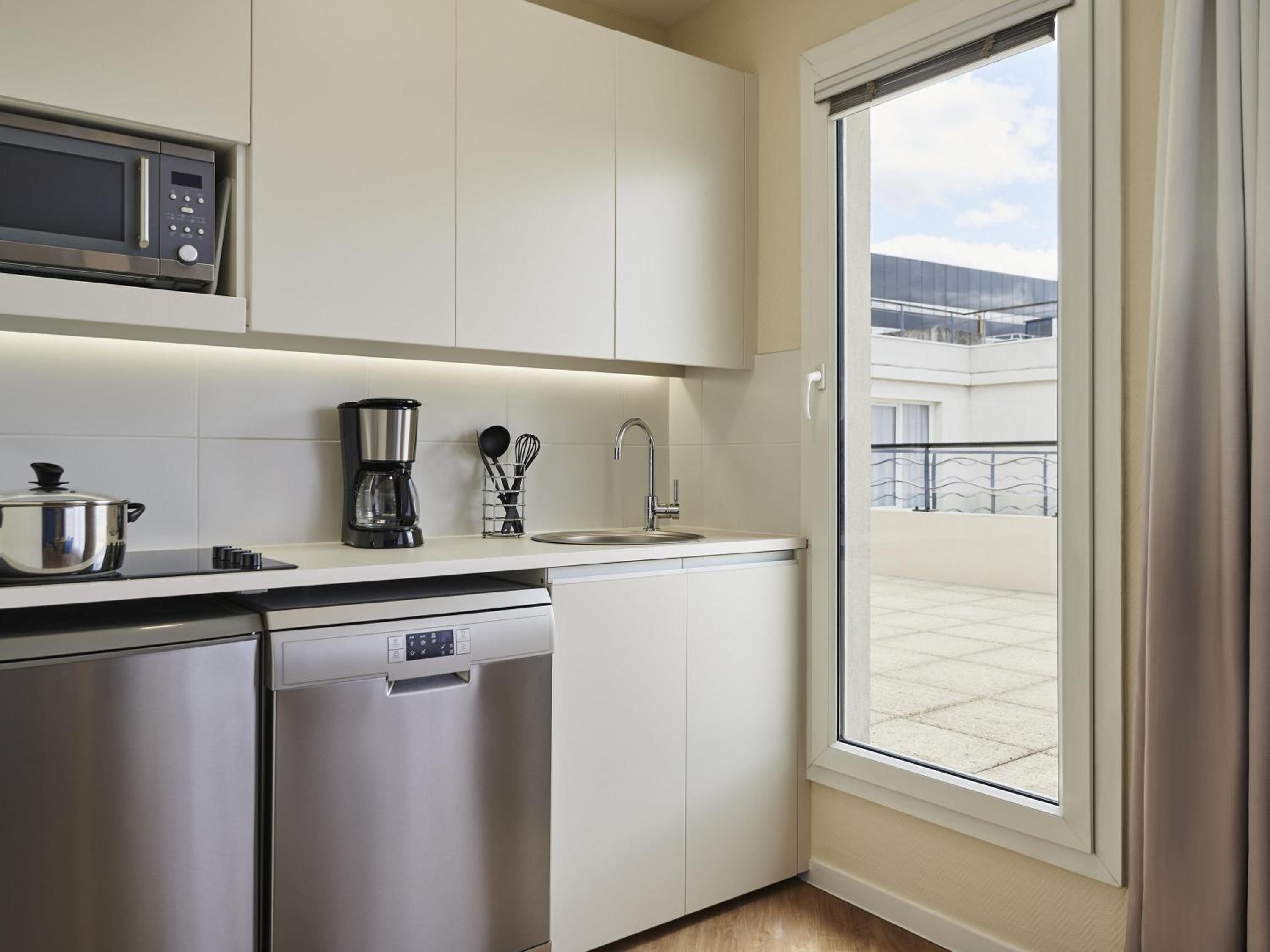 2 Bedrooms, Apartment, Twin Beds, Sofa, Balcony, Adagio Paris Porte De Versailles 9/9