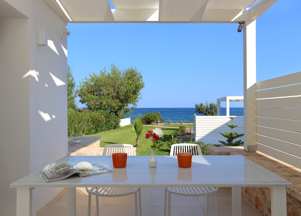 Mareggio Exclusive Residences And Suites 36/50