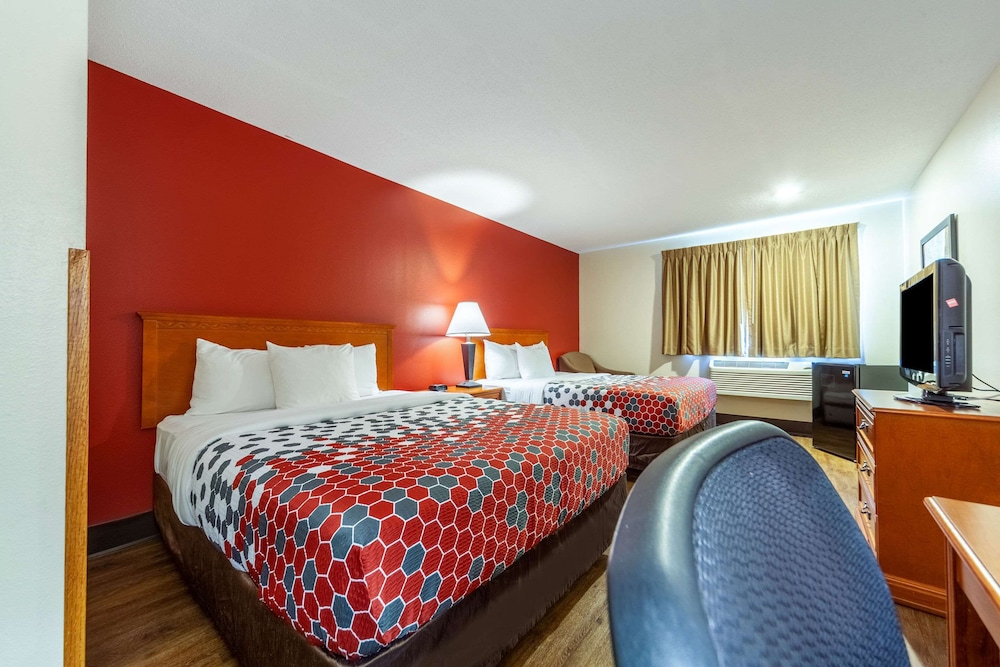 Econo Lodge Sioux Center 9/43