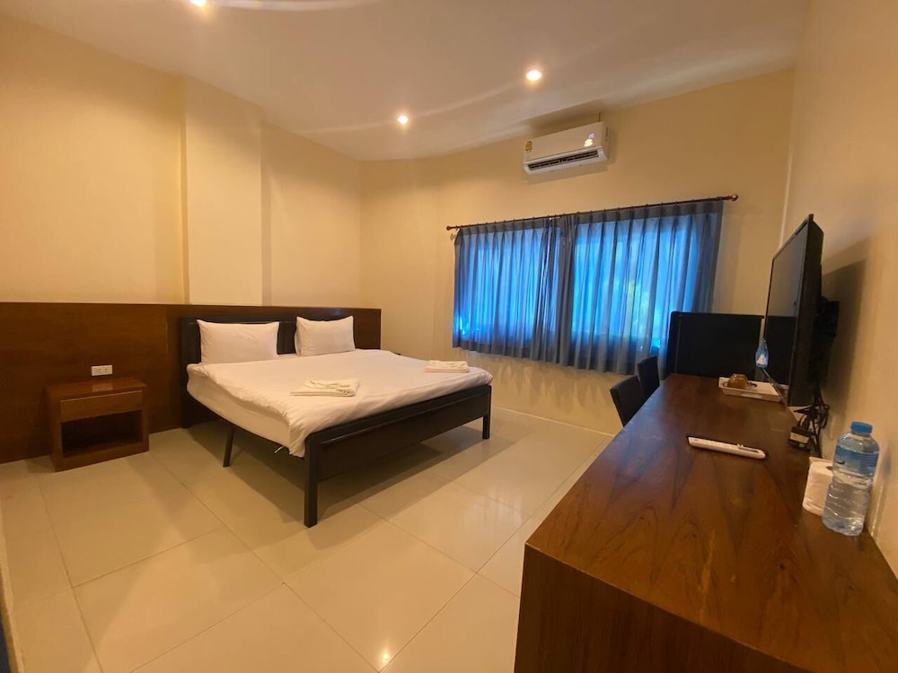 The Cocoon Patong 6/50