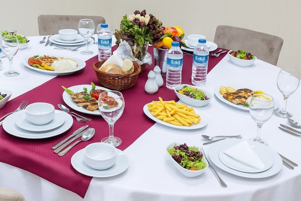 Grand Hotel Avcilar 35/50