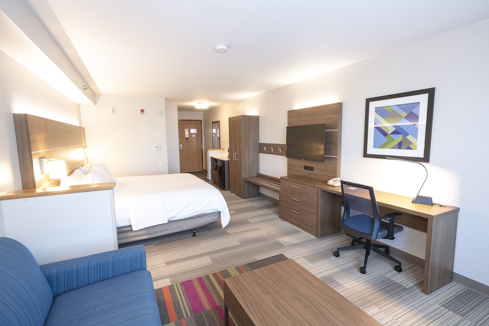 Holiday Inn Express Hotel Suites Iron Mountain 21/57