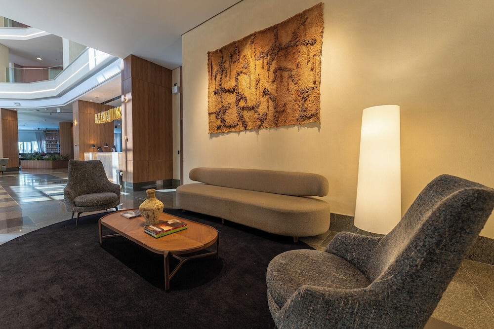 Hotel Deville Prime Porto Alegre 30/50