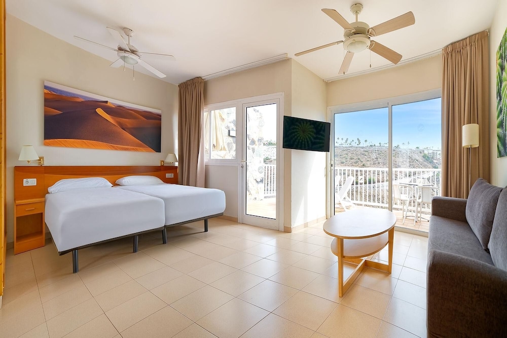 JUNIOR SUITE, CLASSIC, BALCONY