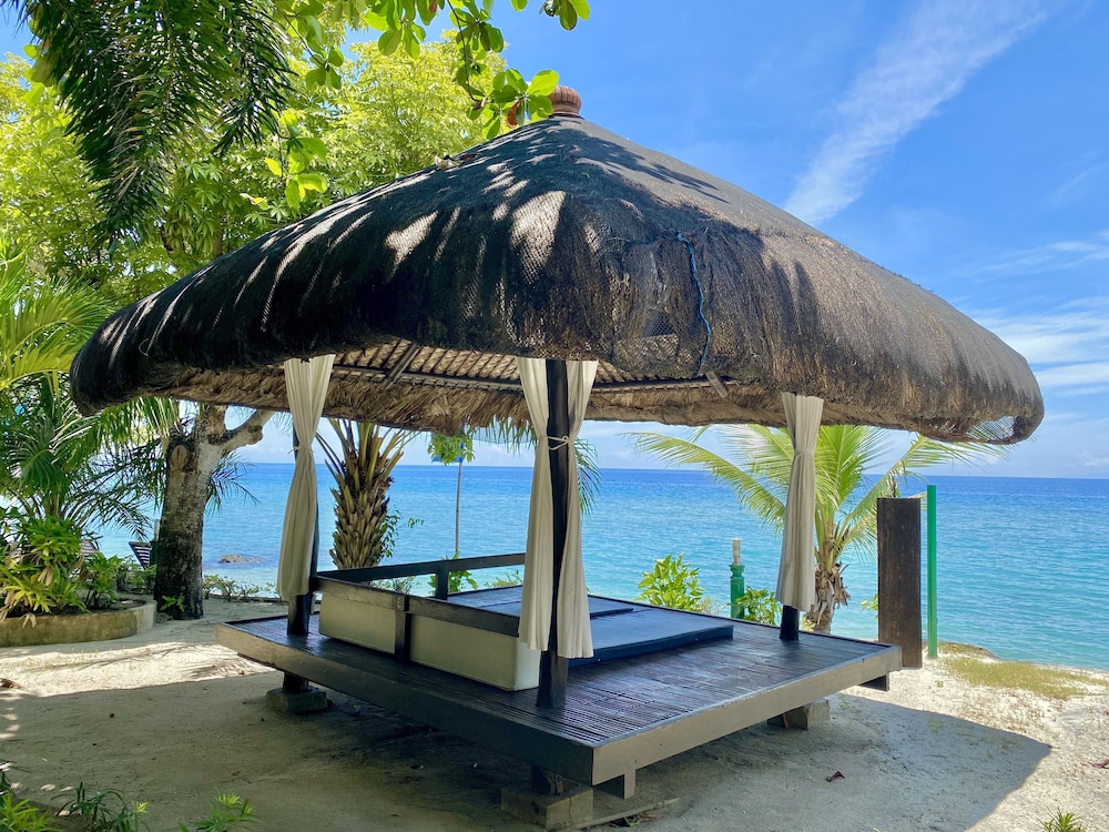 Palm Beach Resort 33/48