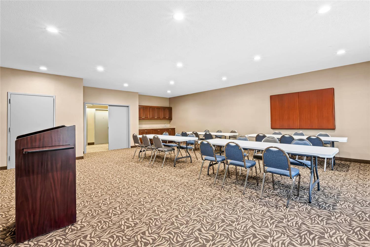 Comfort Inn and Suites Oxford South 11/19