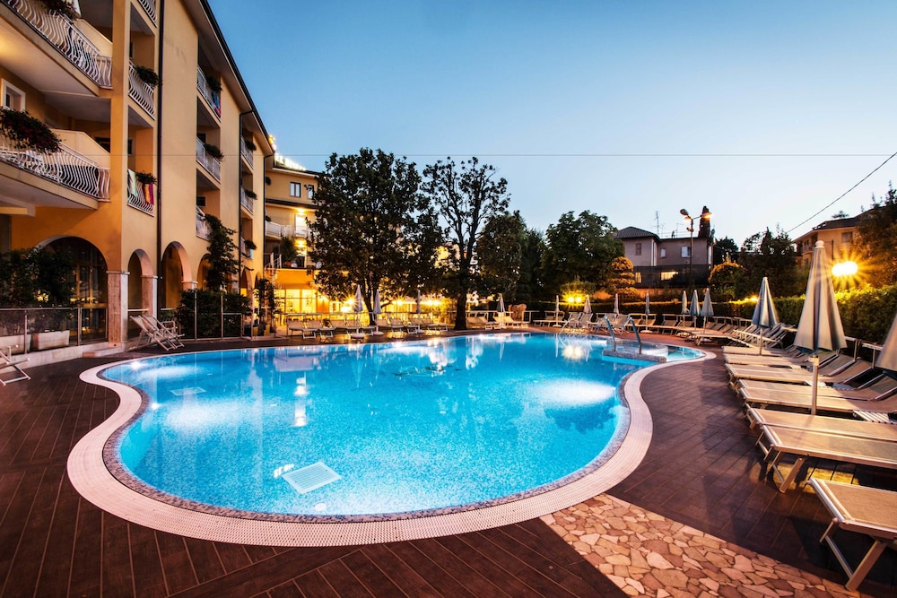 Hotel Bisesti 46/50