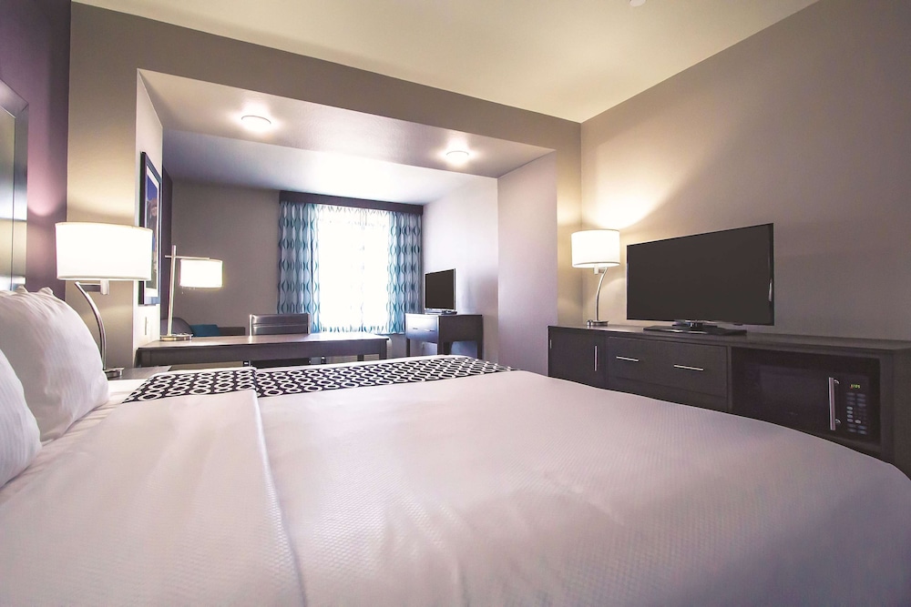 غرفة ديلوكس بسرير كينج لذوي الإعاقة