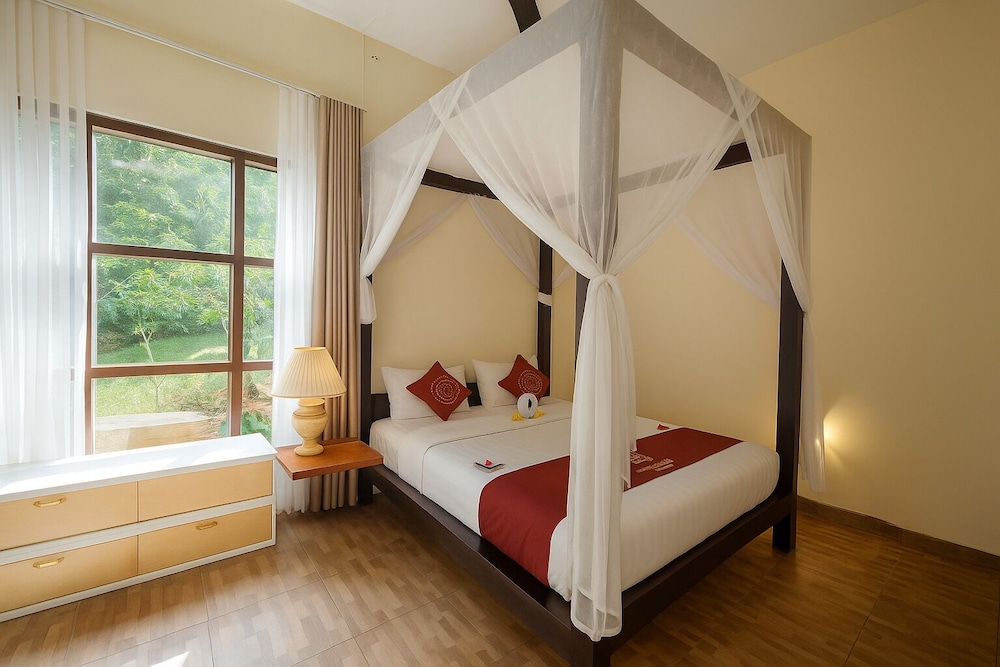 Puri Saron Madangan Hotel 13/50